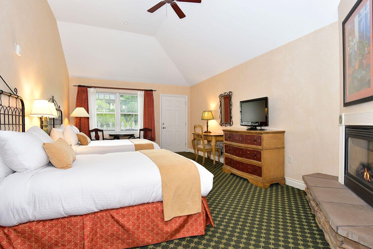 Silverton Oregon Hotel Rooms Oregon Garden Resort