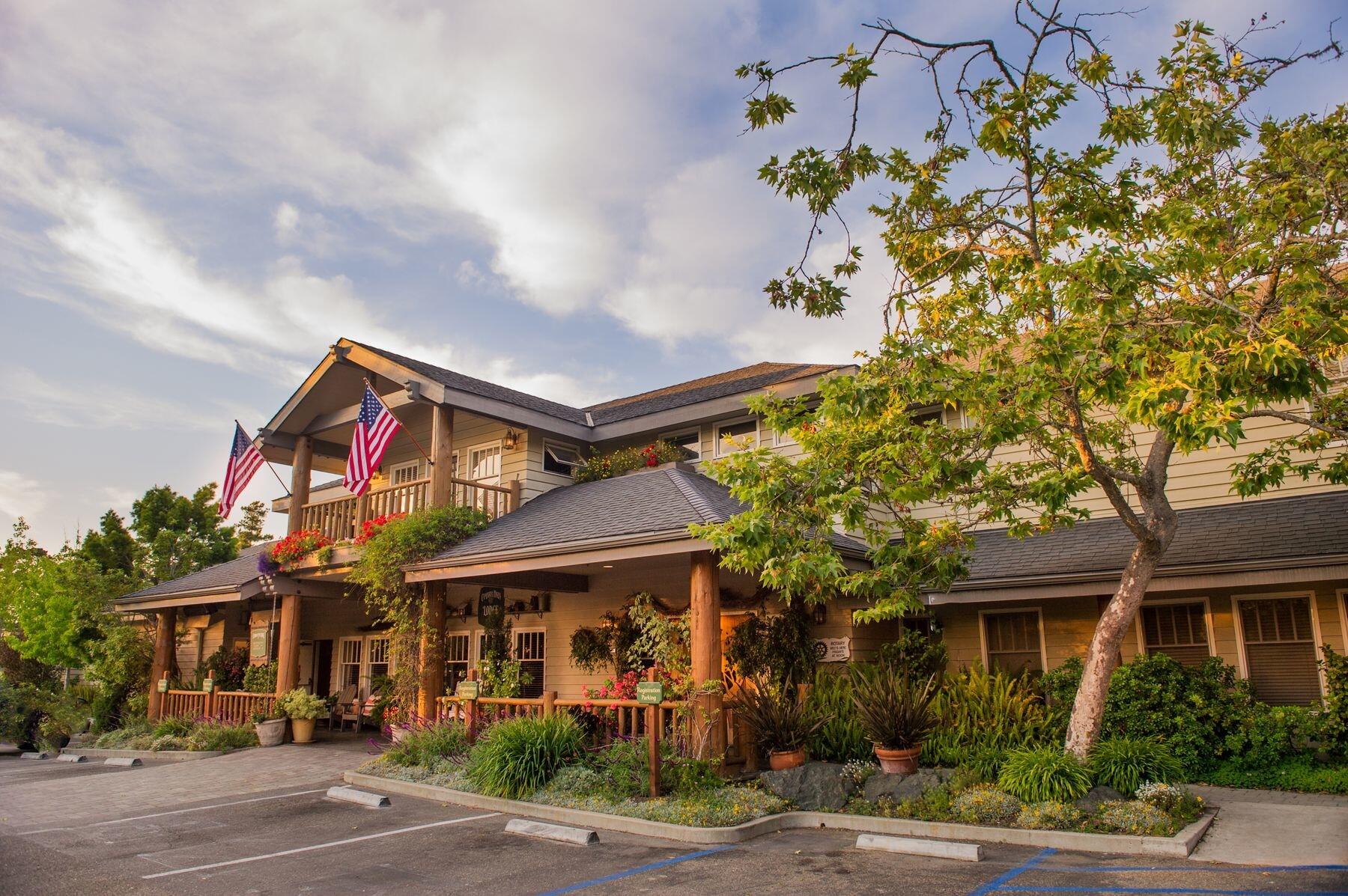 Our Hotels In California Oregon Moonstone Hotel Properties
