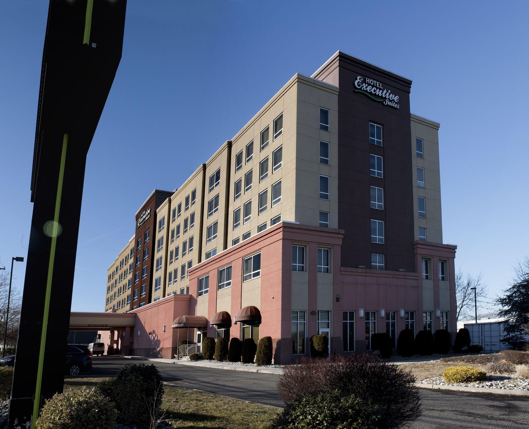 Hotel Executive Suites Hotel In Carteret Nj Near Newark Airport