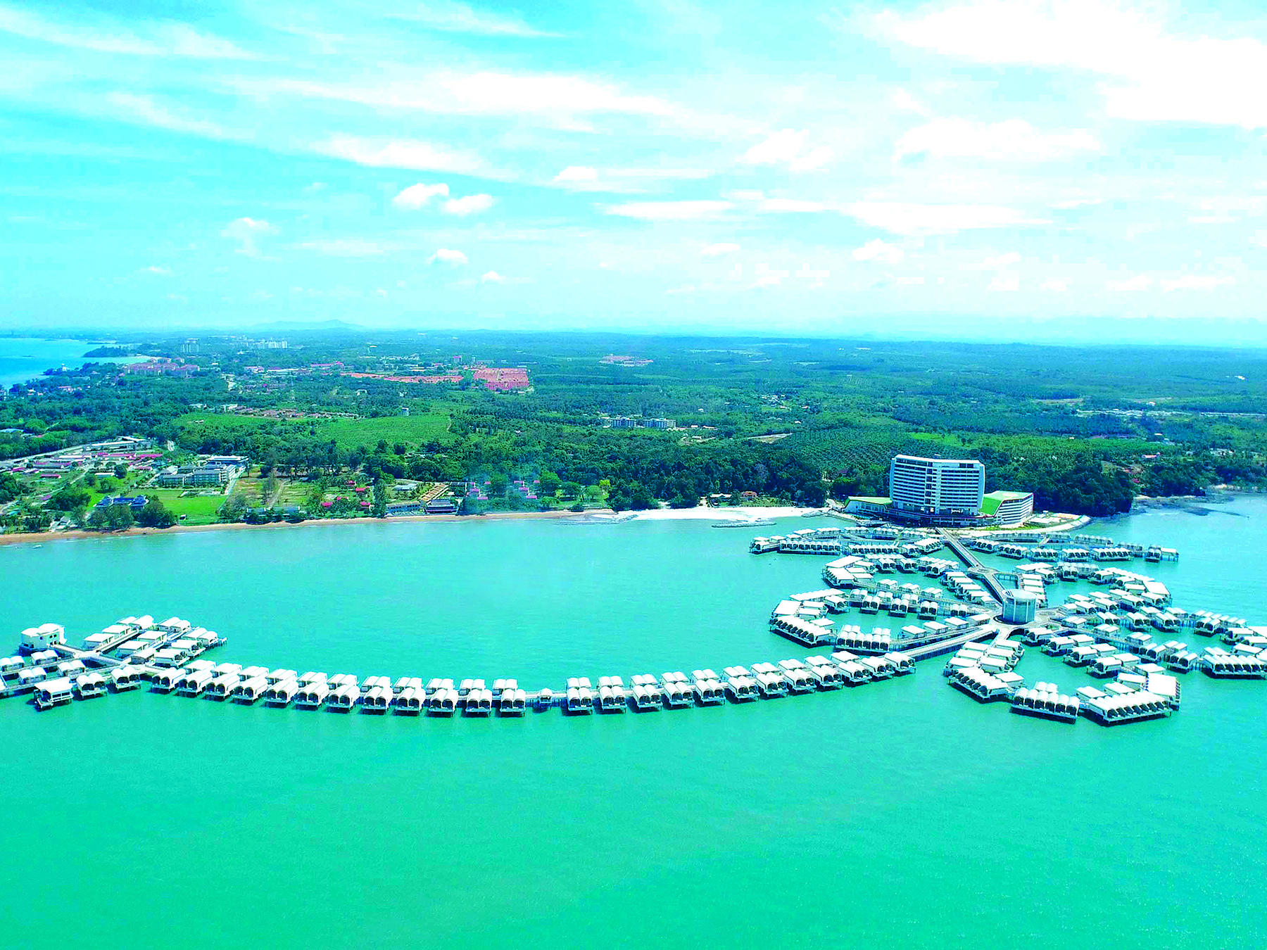 Grand Lexis Hibiscus Port Dickson - Top room amenities include a