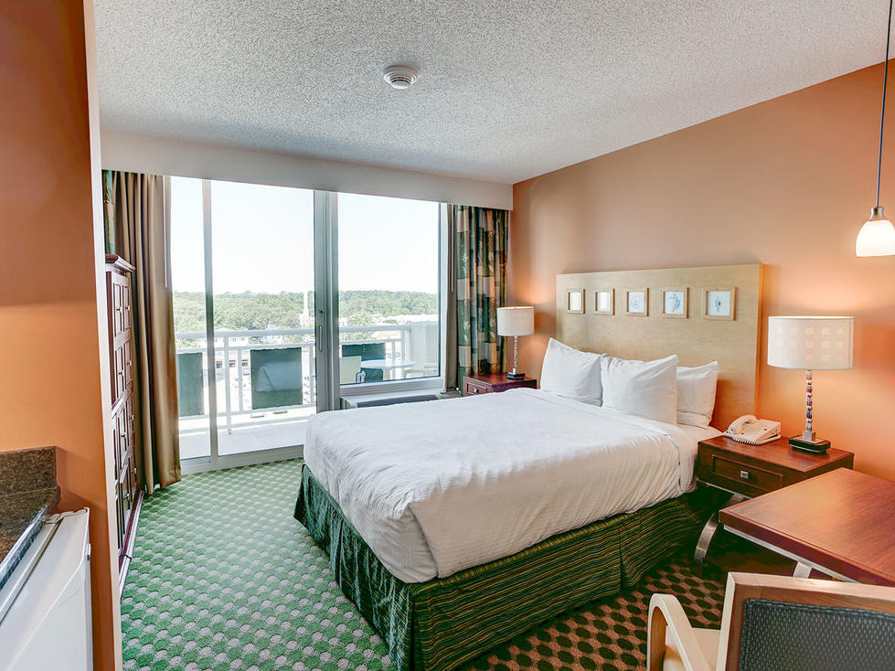 2 Bedroom Family Resorts Hotels In Virginia Beach Ocean