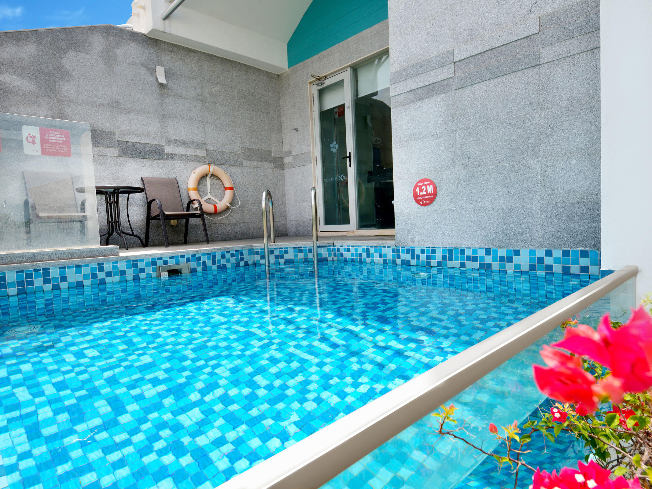 Executive Pool Villa | Port Dickson Villa with Private Dip Pool & Sauna